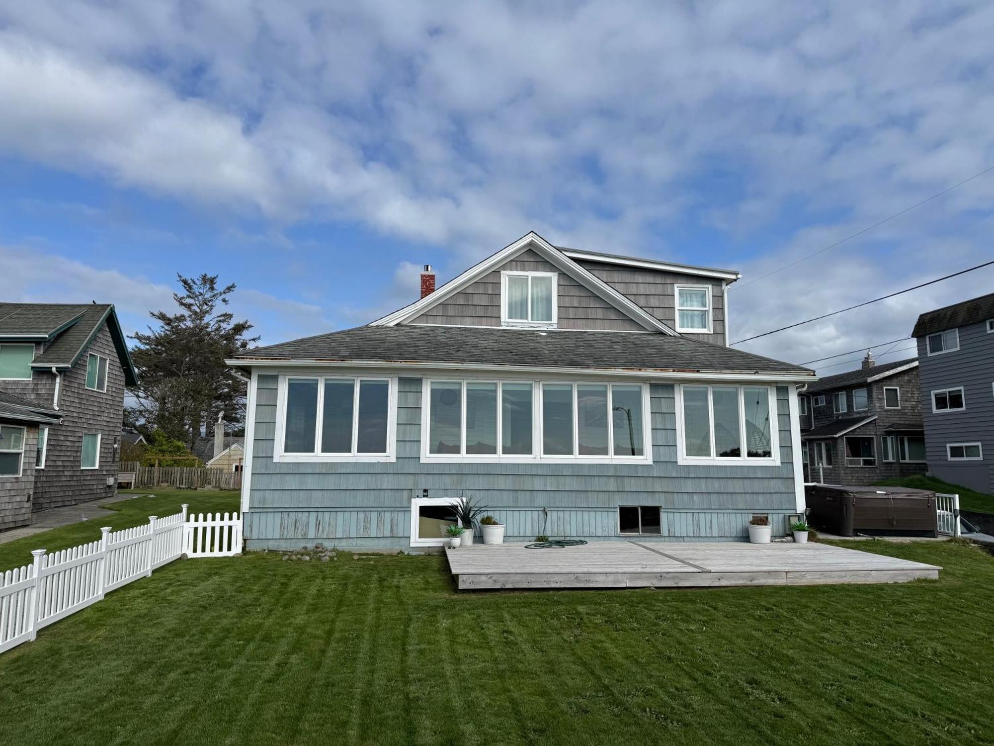 Seaside Beach Front House On The Promenade Bagian luar foto